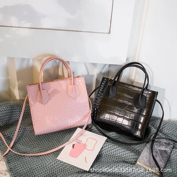 Модные маленькие женские сумки 2023 года, универсальная сумка на цепочке, женская сумка-мессенджер из искусственной кожи, мини-квадратный кошелек